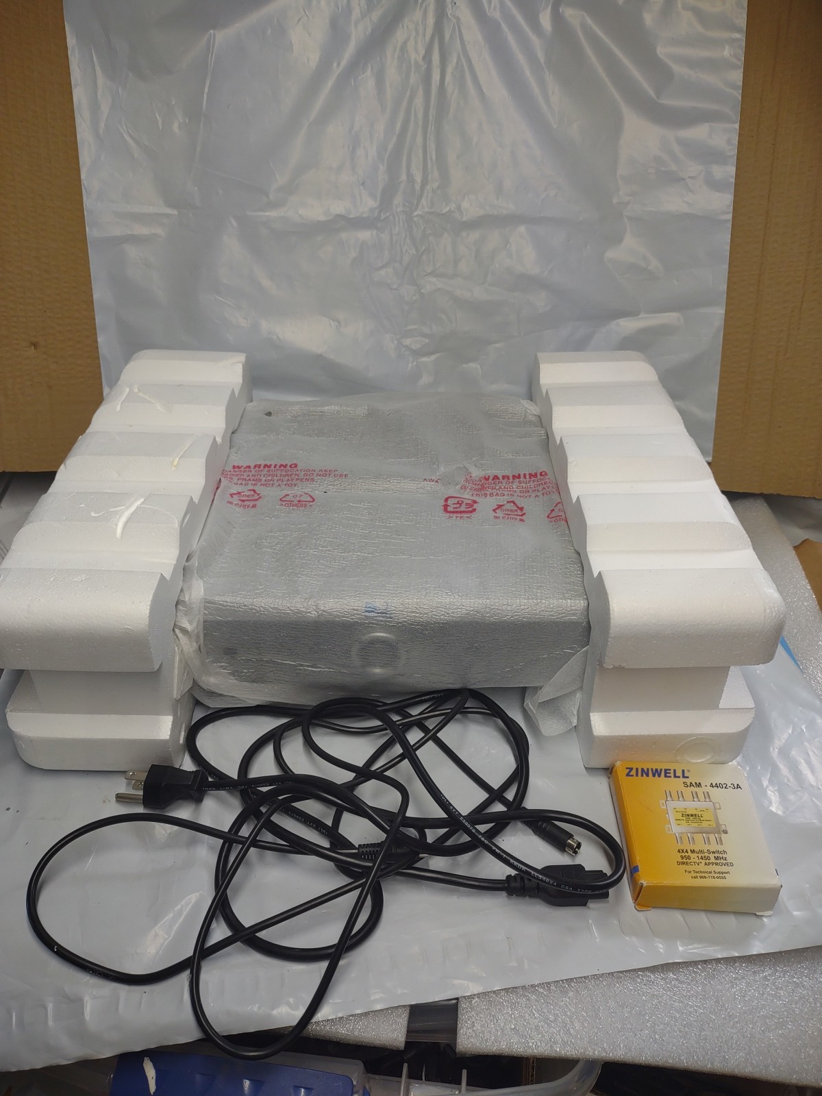 Direct TV Plus Satellite Reciever Model R15