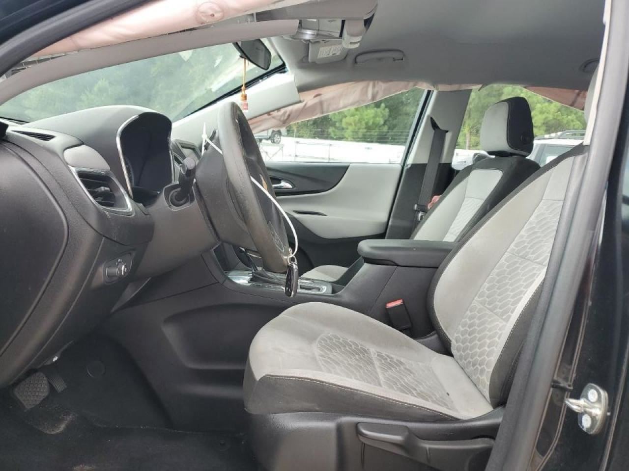 EQUINOX 2018 Glove Box 4823952