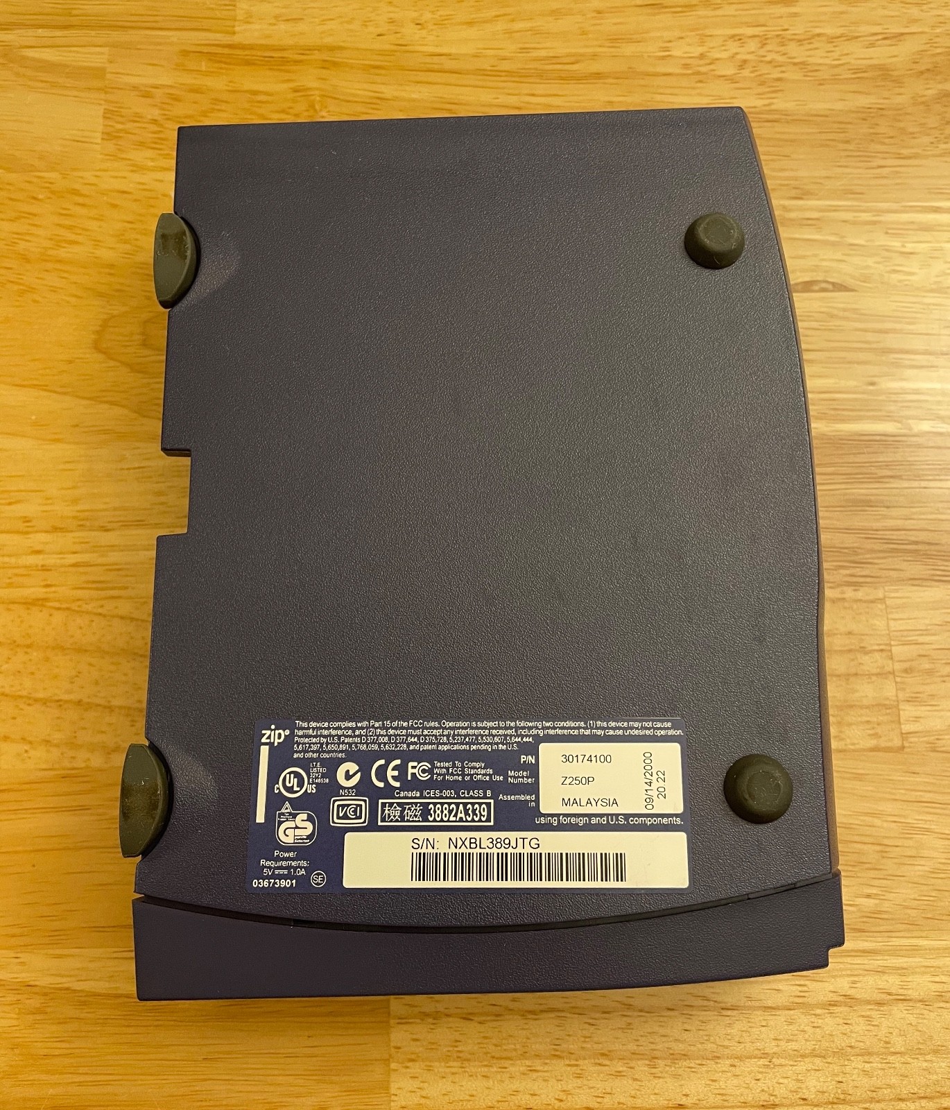 Iomega External Zip Drive Z250P w/ Data Cable, No Power Supply (Untested)
