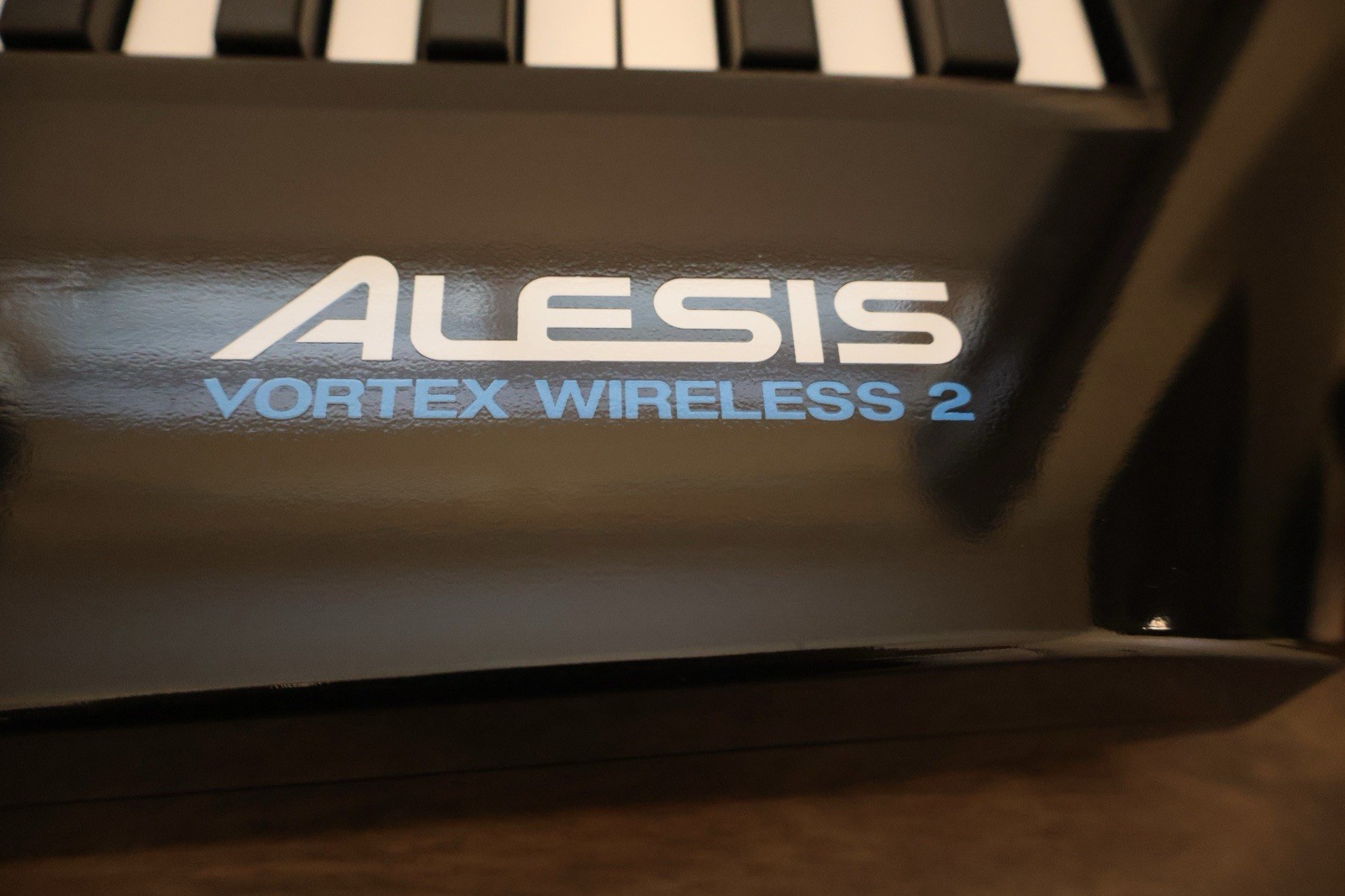 Alesis Vortex Wireless 2 37-Key MIDI Keyboard Controller Wireless Battery USB