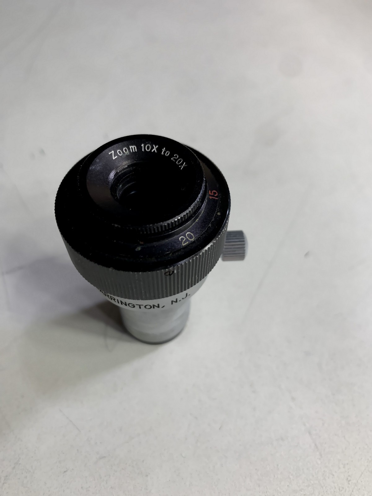 Microscope Eyepiece 10x to 20x Variable Zoom Ocular Lens