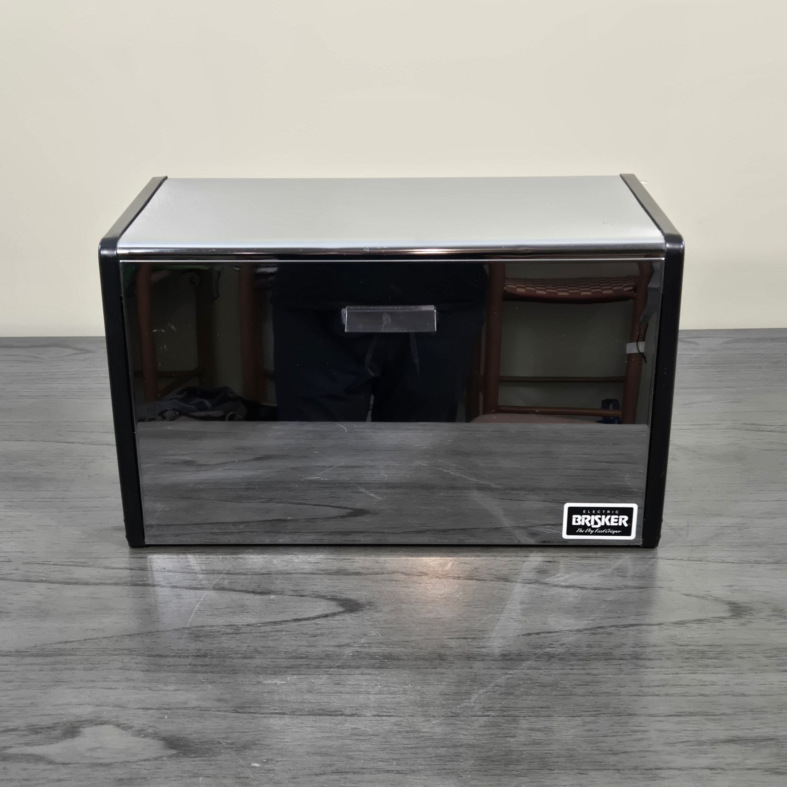 Brisker Stainless Electric Dry Food Crisper Warmer Breadbox Model 678A