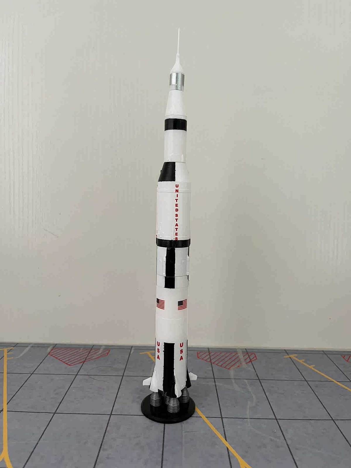 1/400 Scale NASA Saturn V Rocket Model 3D Build Resin Model