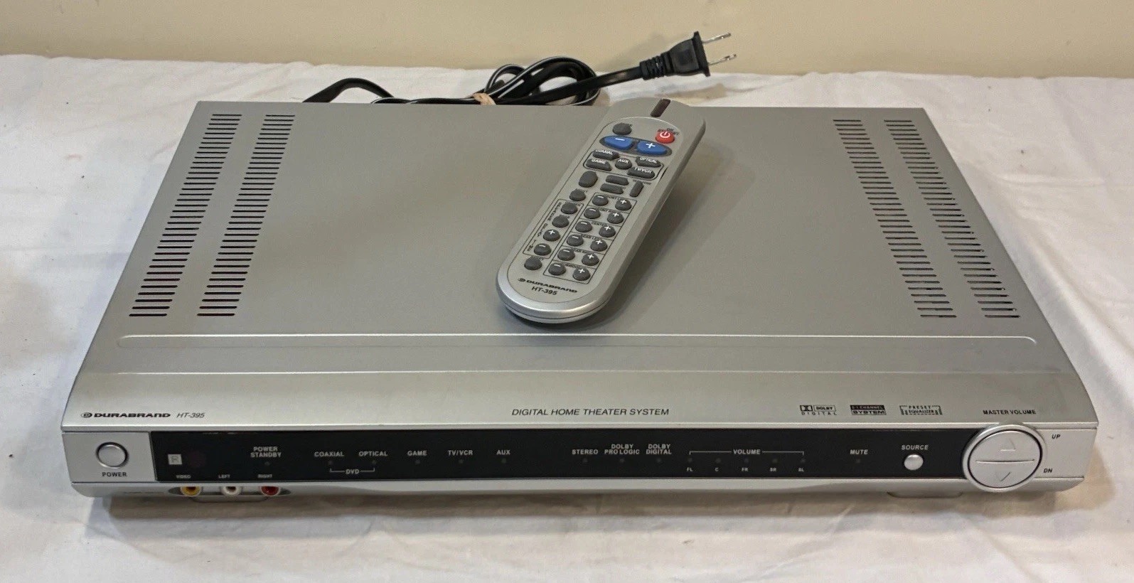 Durabrand HT395 5.1 Channel Home Theater System With Remote. Tested Working