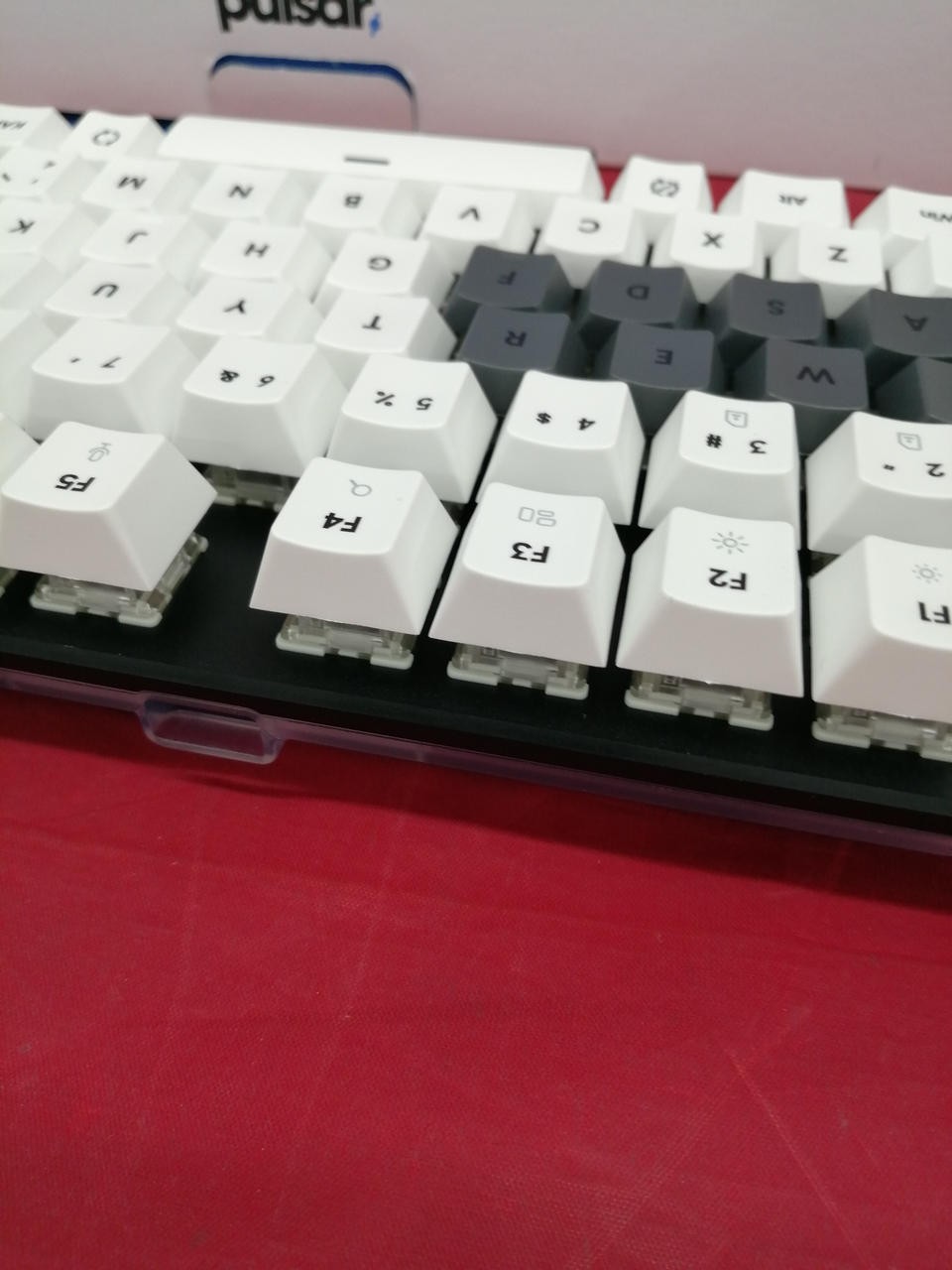 Gaming Keyboard Model PCM K2HE811W PULSAR
