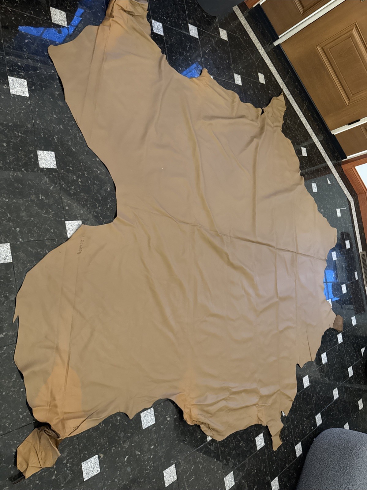 Elmosoft  43054 Lighter Brown Whole Hide 56.11 Sqft Leather
