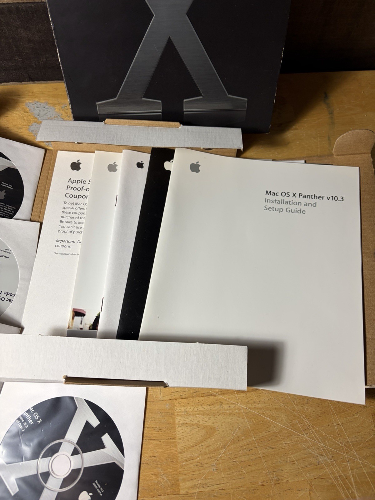 2003 Apple Mac OS X 10.3 Panther Retail Box Complete with CDs Manual & Code