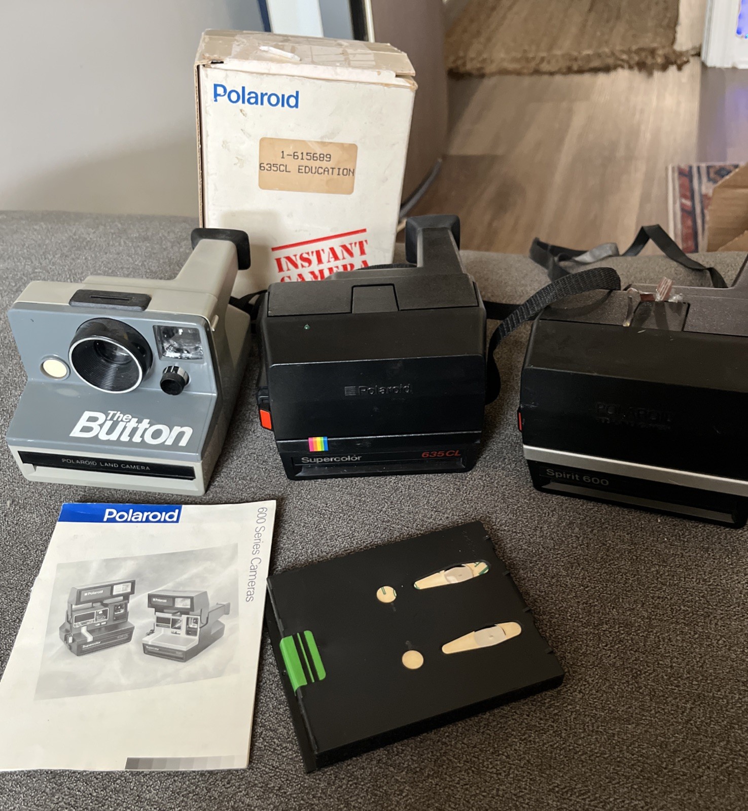 Polaroid 600 Camera Lot Supercolor 635CL Spirit 600 The Button Instant VTG