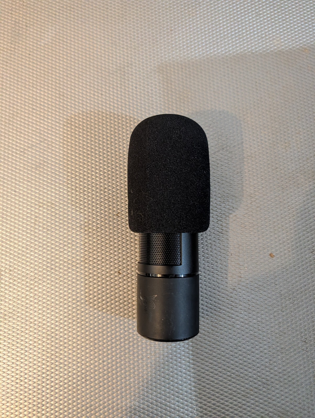 Razer Seiren X USB Streaming Microphone - Black
