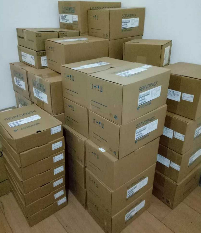 FAST DELIVERY PLC YASKAWA SERVO Drive SGDS-02F12A NEW