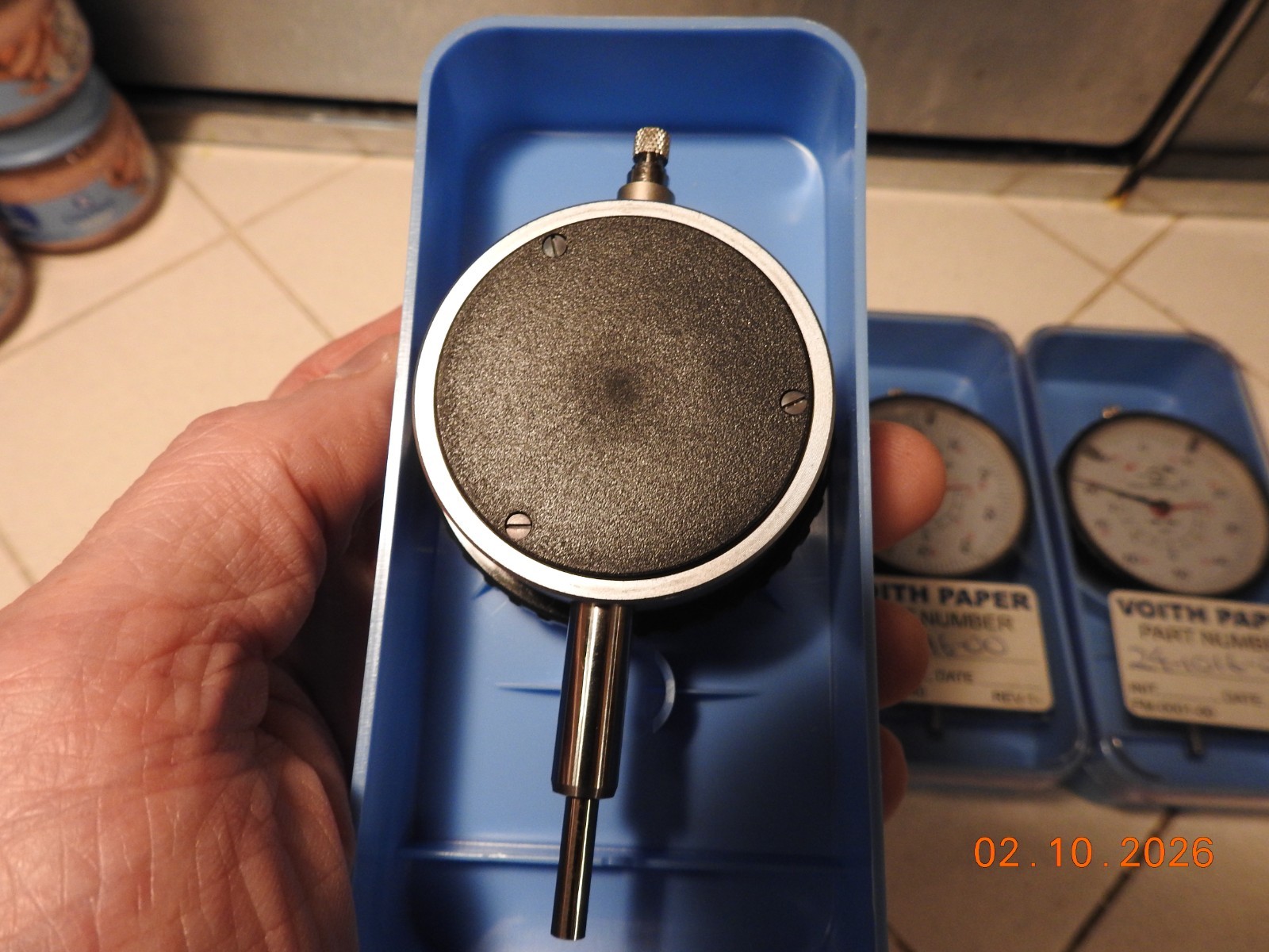 Dial indicator 0.001" increments. (Total range is 0.400") VOITH PAPER HEADBOX
