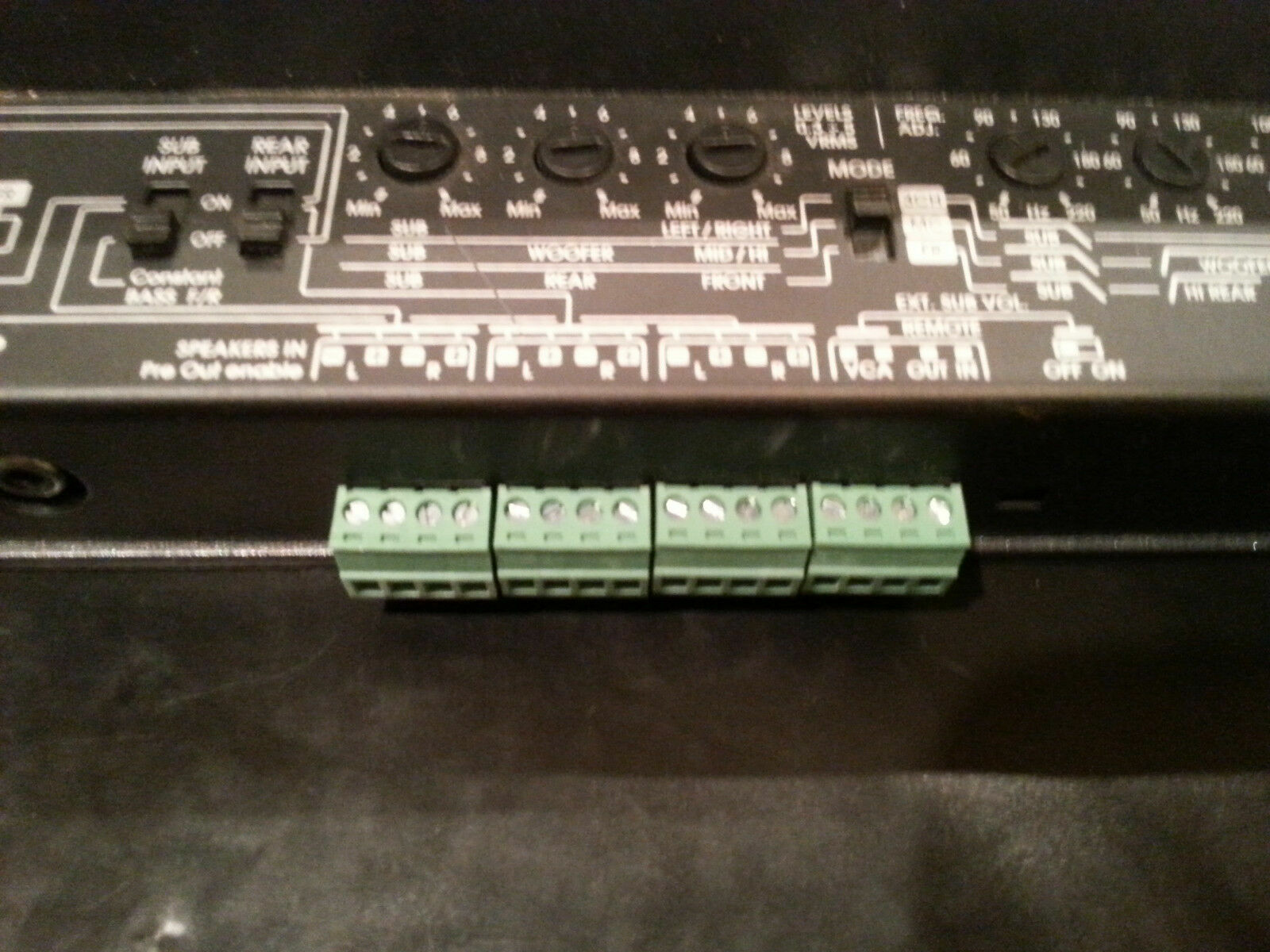4-Pin Processor / High Level Input / Power DC / Remote Plug MiniDSP Mini DSP