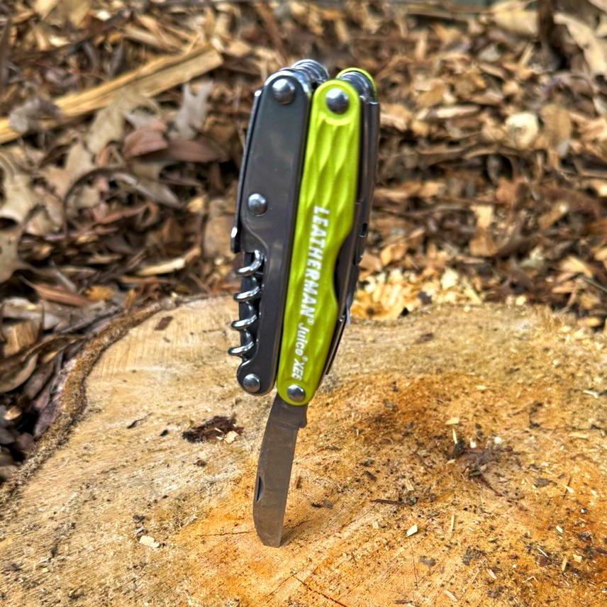 Leatherman Juice XE6 Green Multi-Tool Folding Pocket Knife