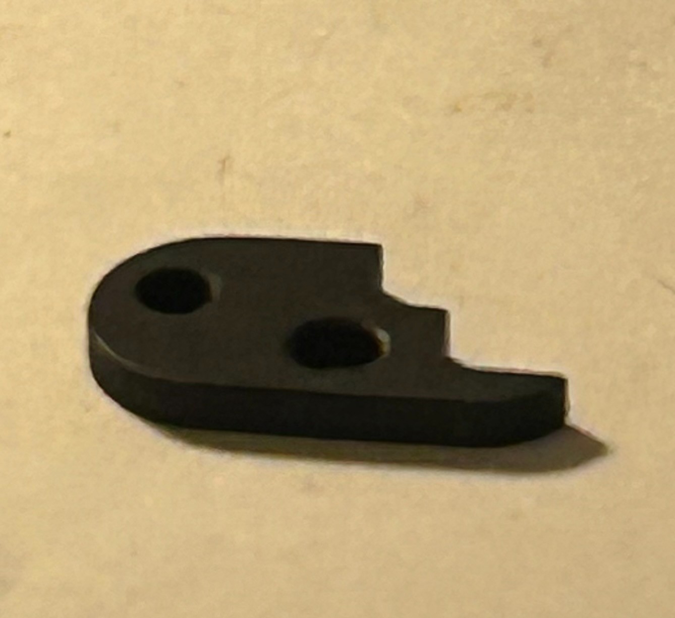 566611 Latch