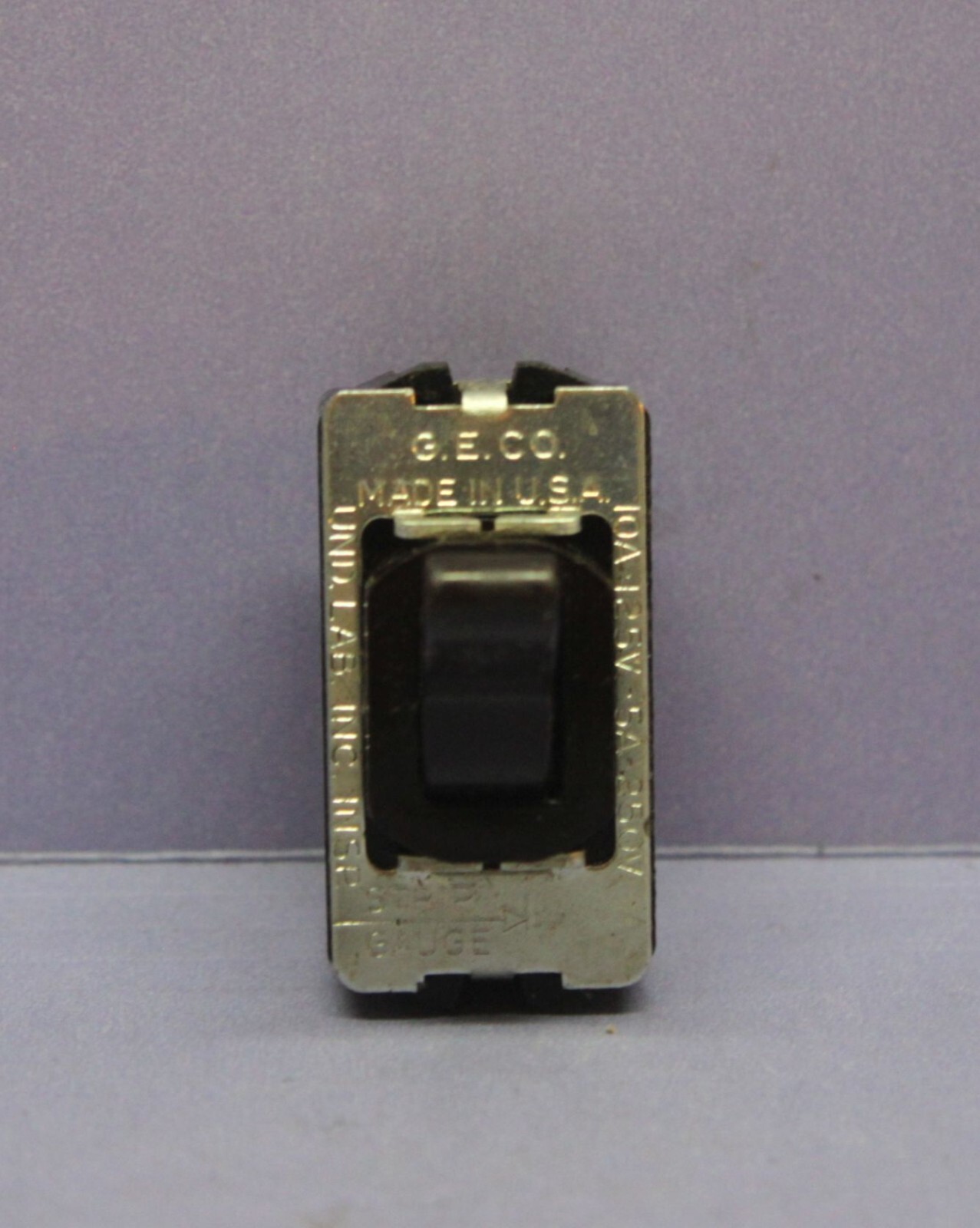 💡 Vintage GE 3-Way Toggle Light Switch Despard Interchangeable, 10A, Brown