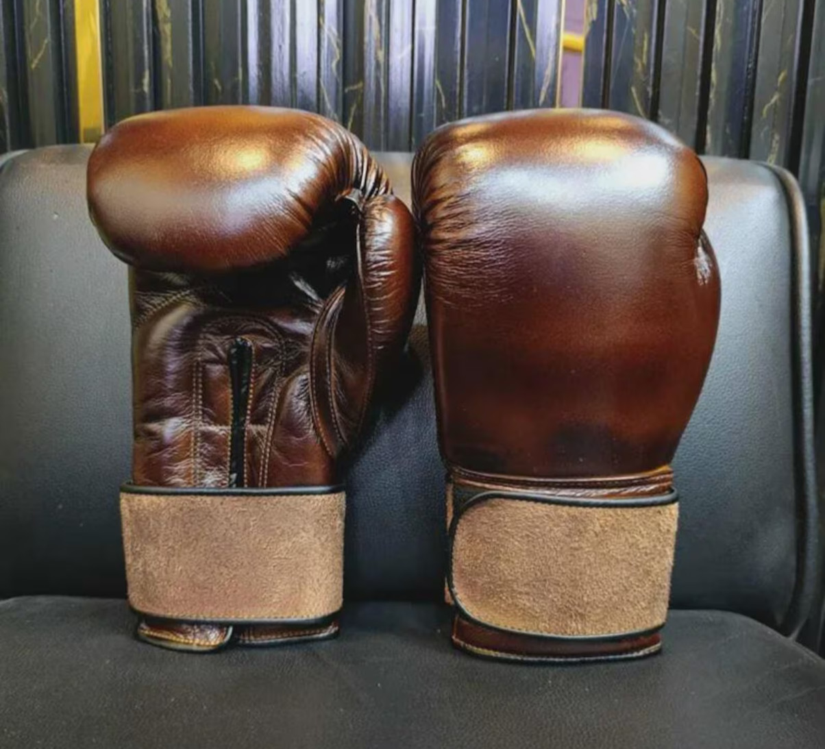 Genuine Cow Leather Boxing Gloves with Suede LeatherStrap Custom logo available,