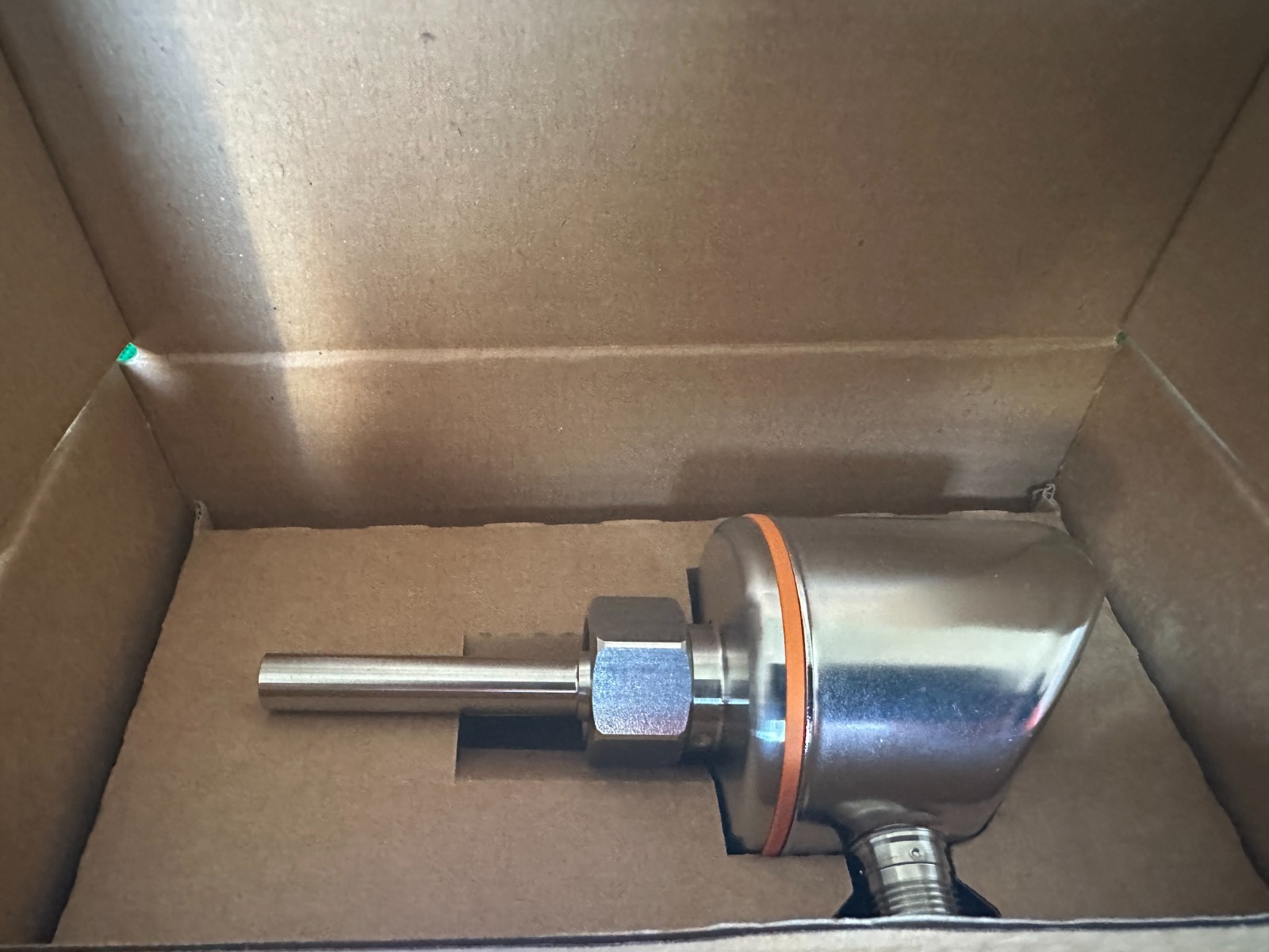 IFM SI5010 SID10ADBFPKG/US Flow Monitor Flow Sensor Original Packaging, NEW