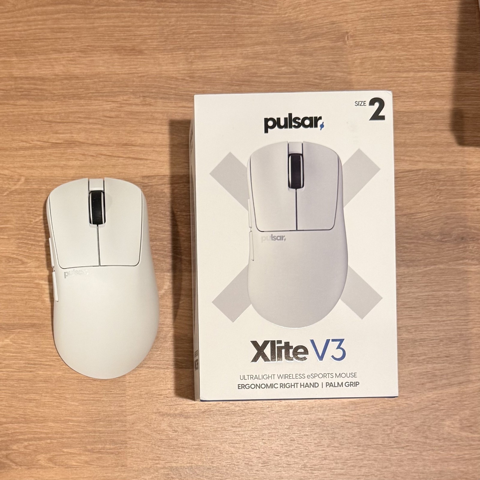 Pulsar Xlite V3 (Medium) - White