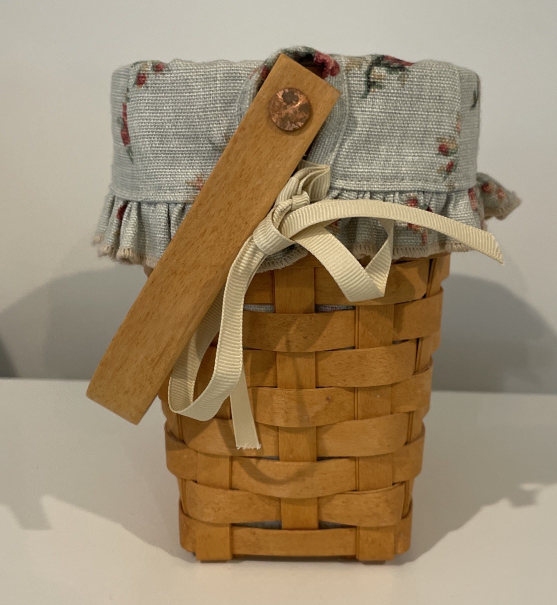 1998 Longaberger Dresden Tour Basket Liner & Protector Handled