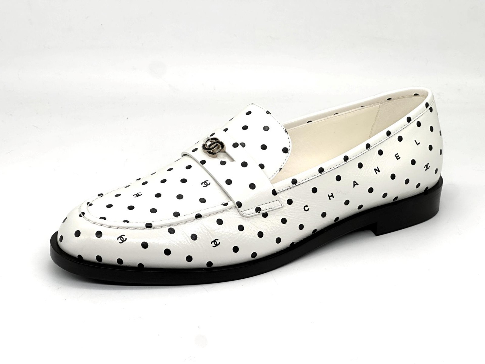 CHANEL 24P Leather Polka Dot CC Logo Penny Loafers Moccasins Flat Shoes $1575