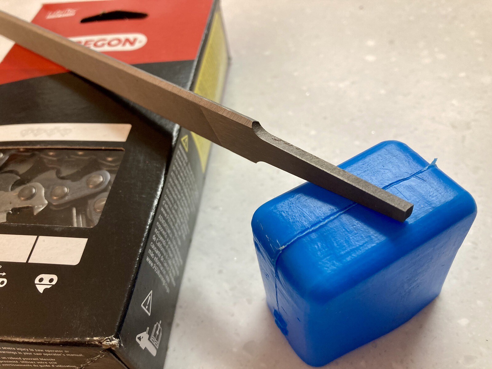 Premium Double Bevel Chisel Bit File - Woody’s Brand