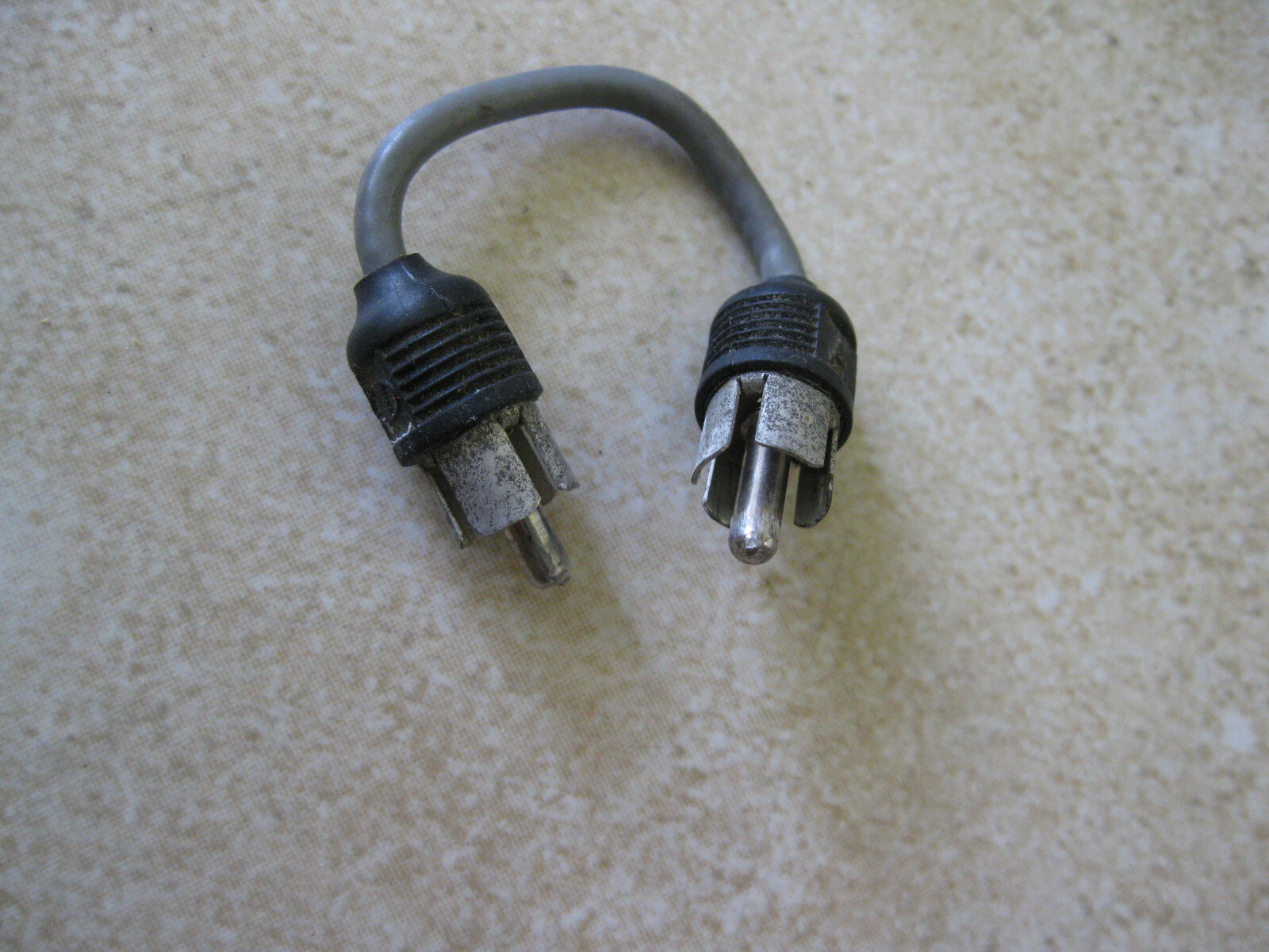 Icom ORIGINAL IC-745 IC-751  IC-761 IC-765  RCA  coax jumper for back of radio