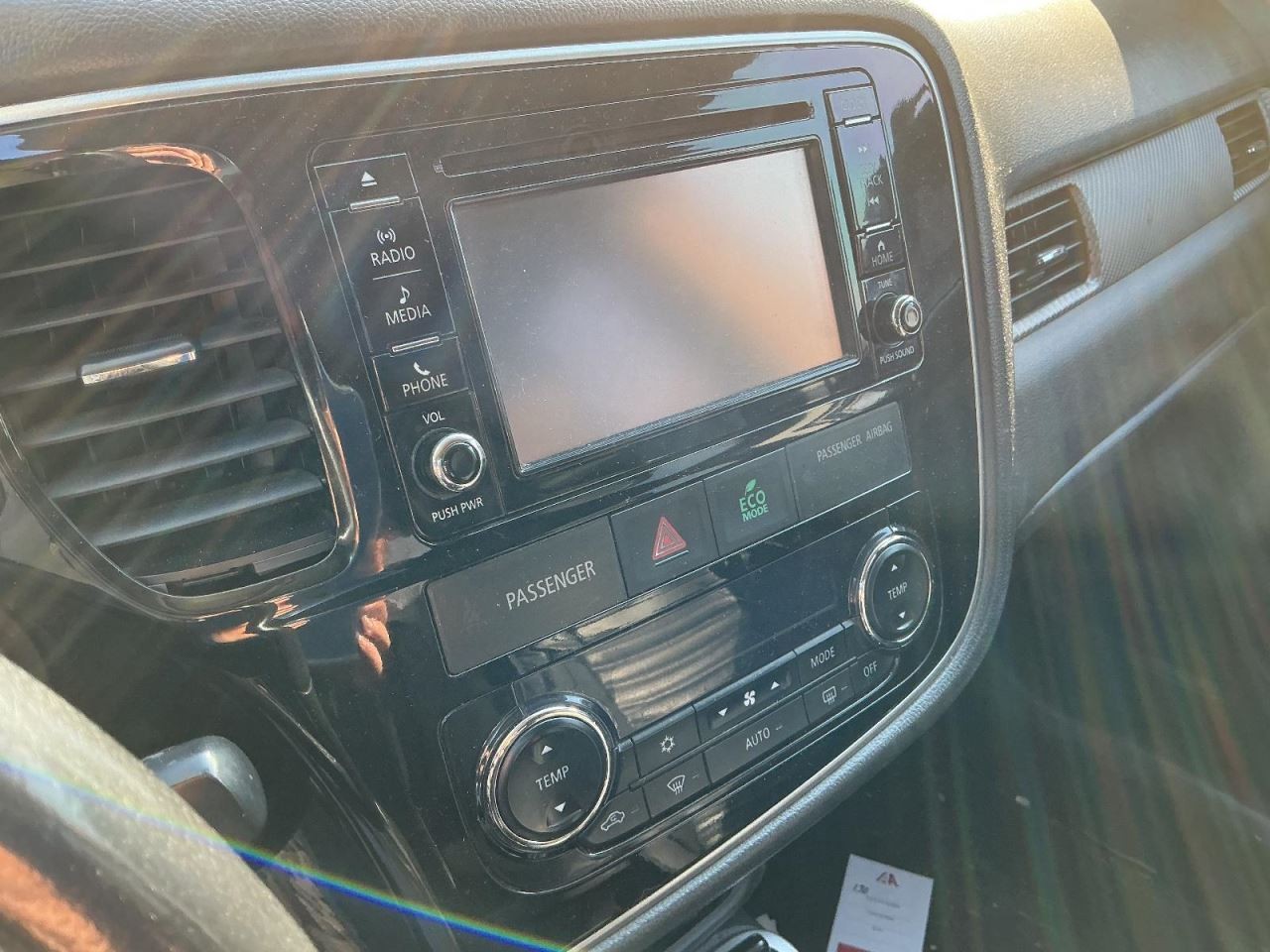 OUTLANDER 2017 Glove Box 4944629