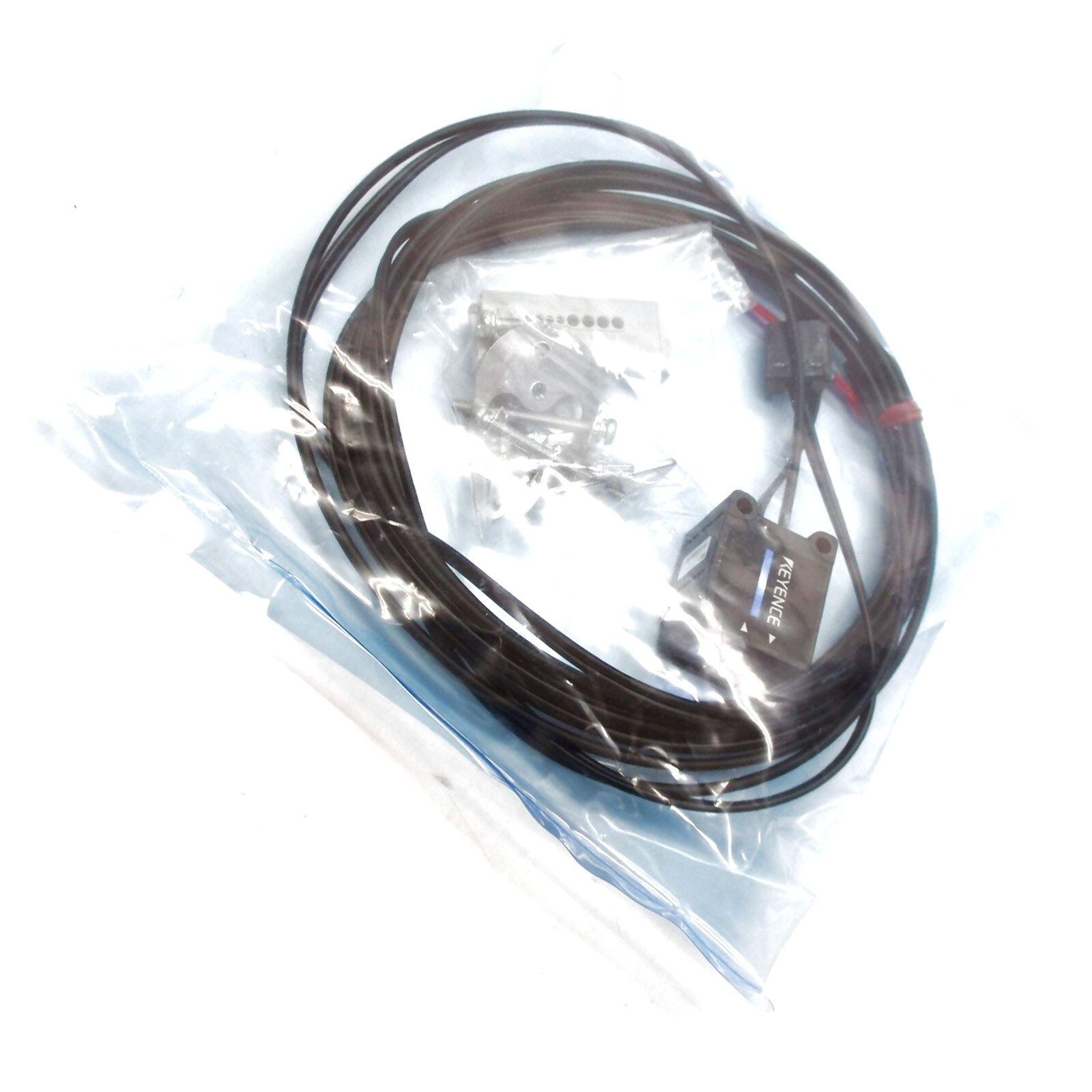 New In Box KEYENCE CZ-H72 Color Sensor