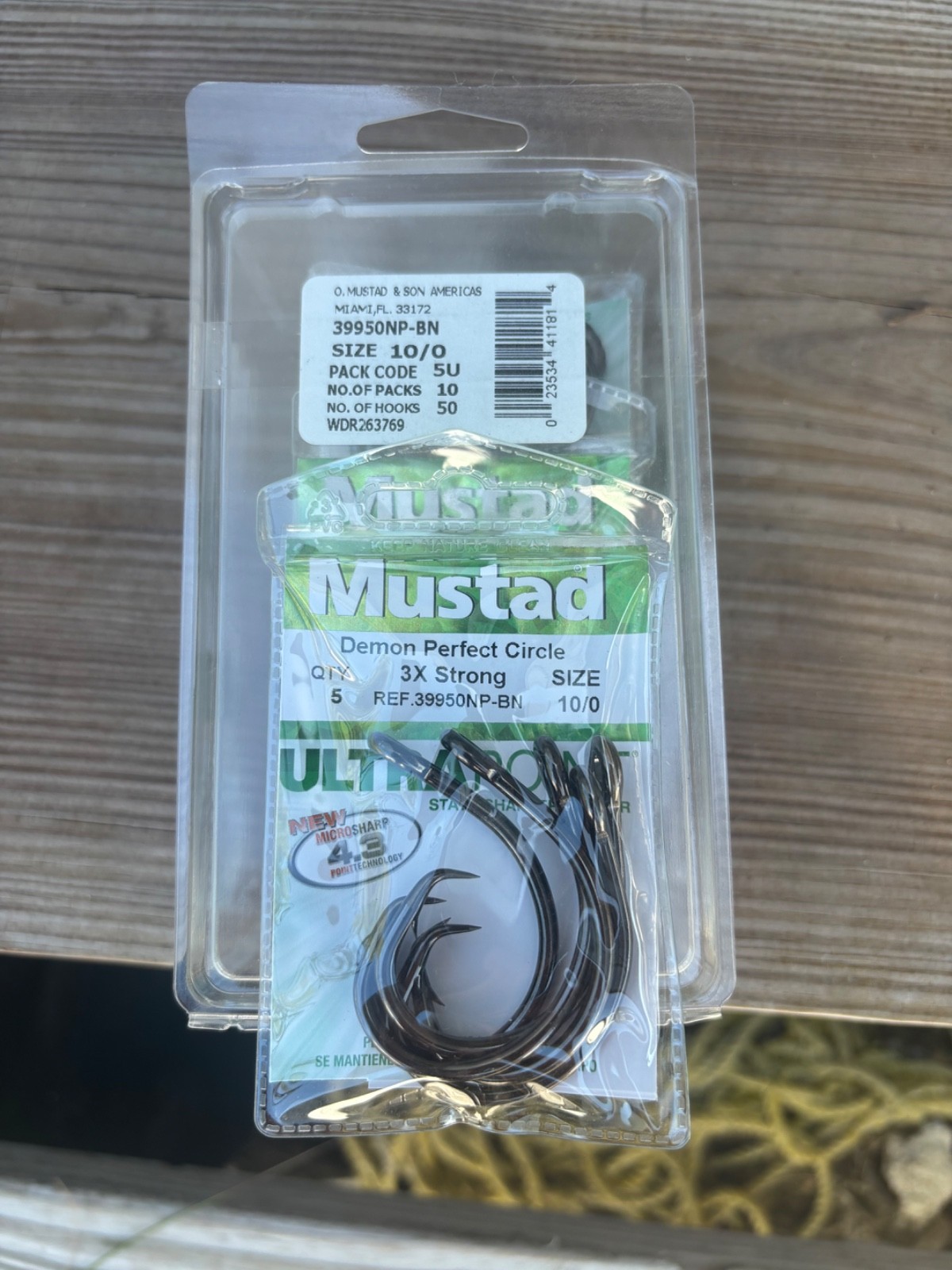 mustad 39950NP-BN 10/0  10 packs of 5