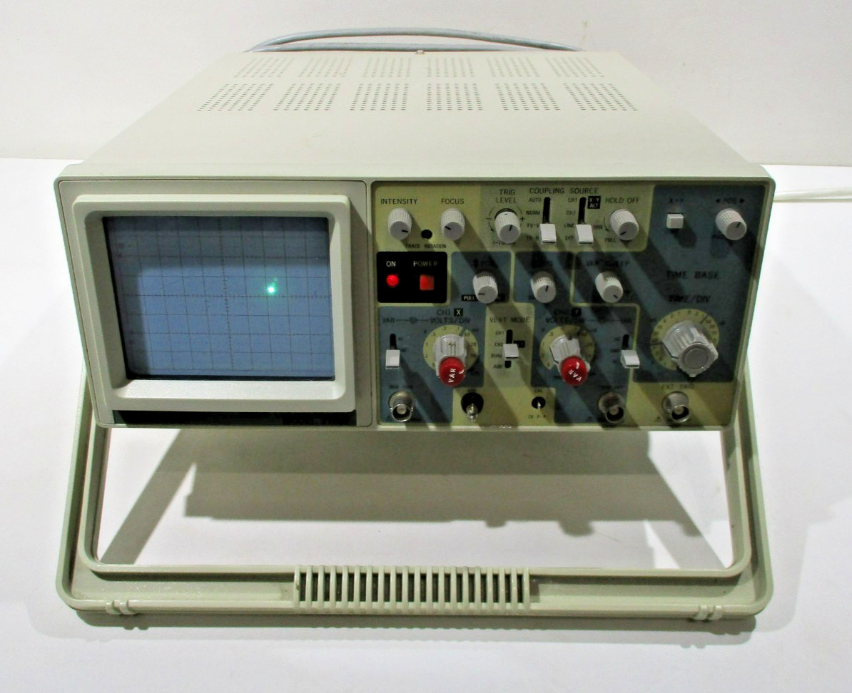 B&K Precision 2120B Dual Trace Oscilloscope 30 MHz - No Probes