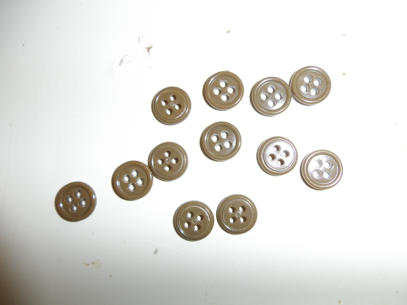 e4516 WW 2 US Army Shirt OD Olive Drab button set of 12 B3D64