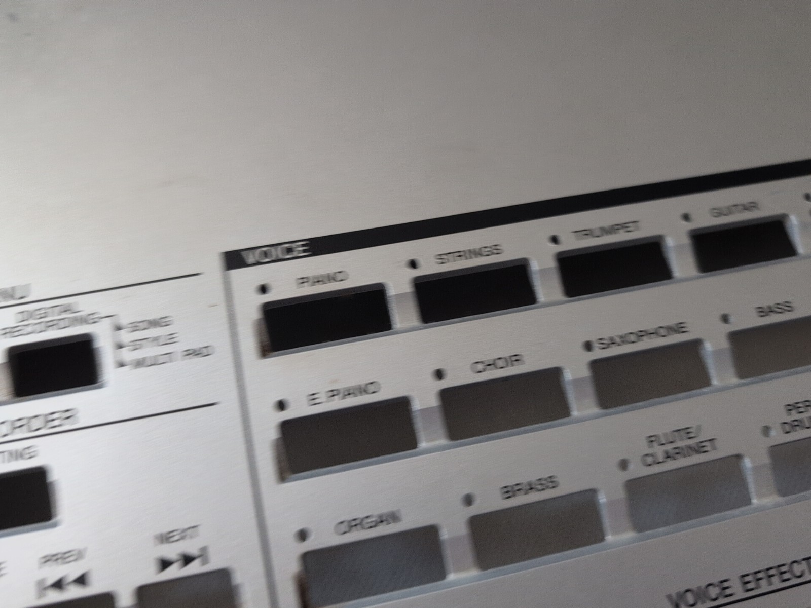 Yamaha Tyros 2 Arranger Keyboard Part - Front & Bottom Housing Covers