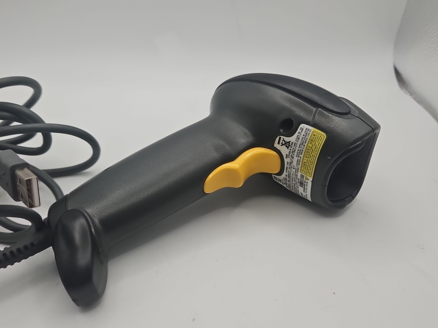 Symbol LS4208 General Purpose Barcode Scanner with cable