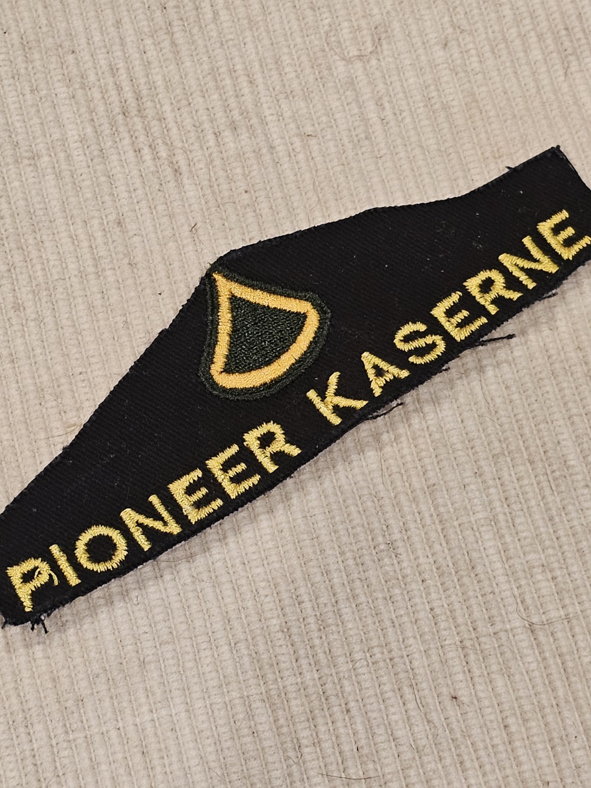 1960s 70s US Army Vietnam Cold War Era Pioneer Kaserne Command Patch L@@K!!!