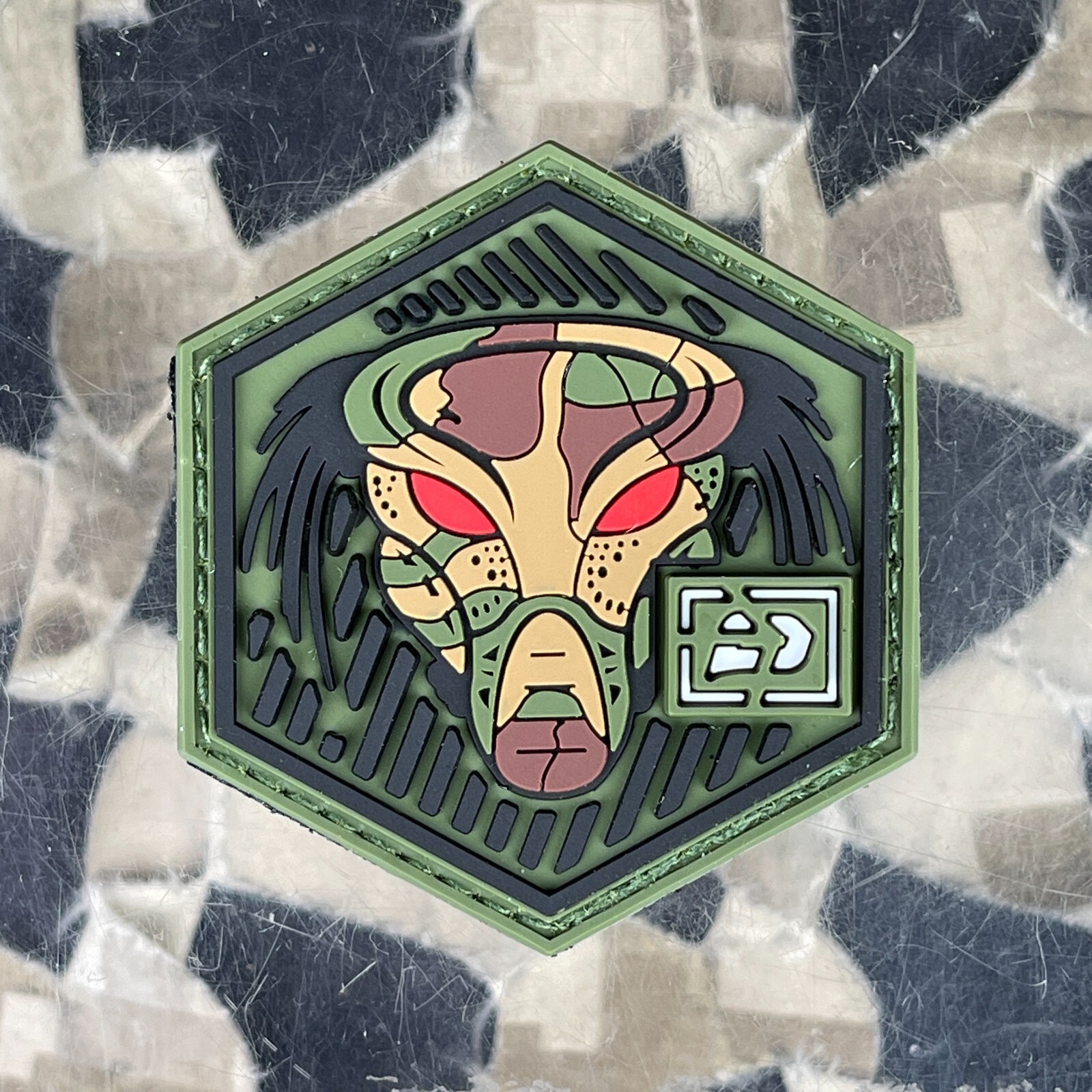 NEW Push Rubberized Patch - Predator