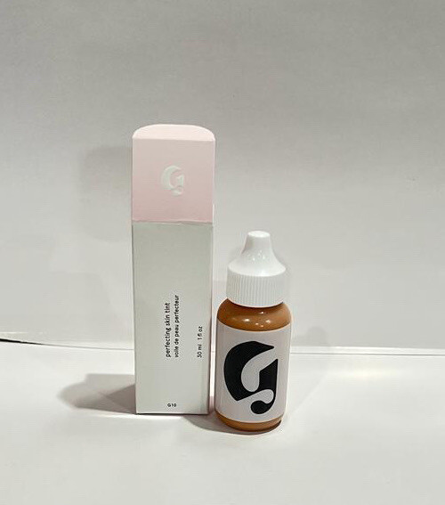 Black Friday Sale Glossier Perfecting Skin Tint G10 (LIGHT MEDIUM) New