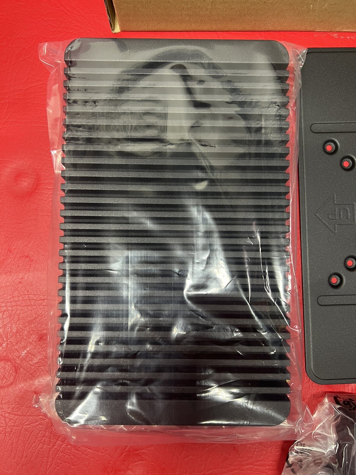 Intel BKCMCR1ABC CMCR1ABC NUC Rugged Chassis Element / No SSD Or Ram