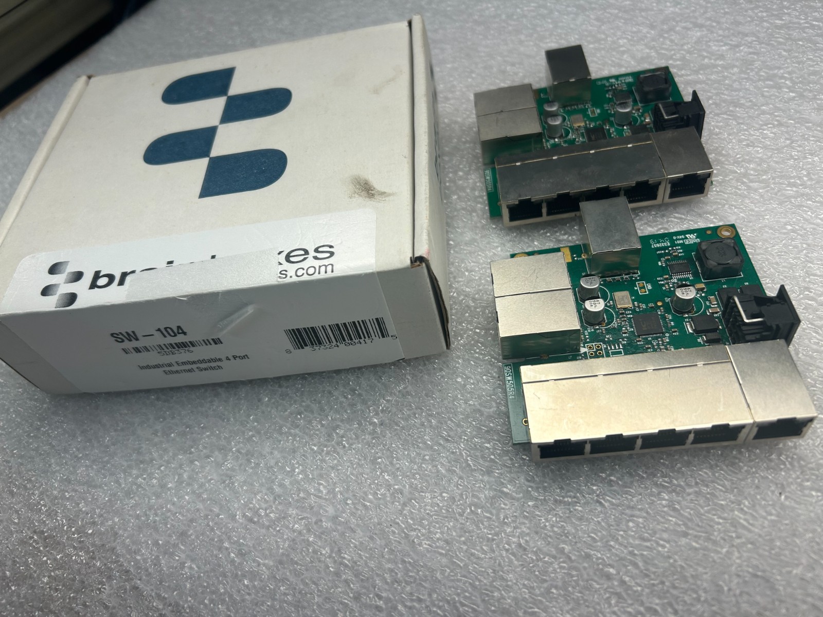 Lot of 3 Brainboxes SW-108 (2) & SW-104 (1) Embedded Ethernet Switches