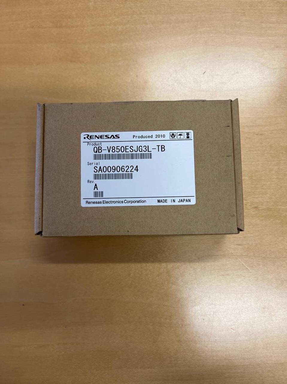 RENESAS QB-V850ESJG3L-TB