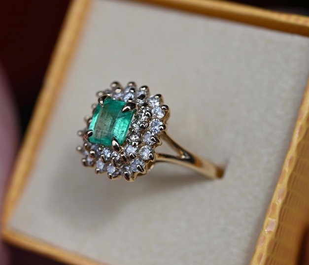 14K Solid Gold Emerald Diamond Halo Cluster Engagement Ring