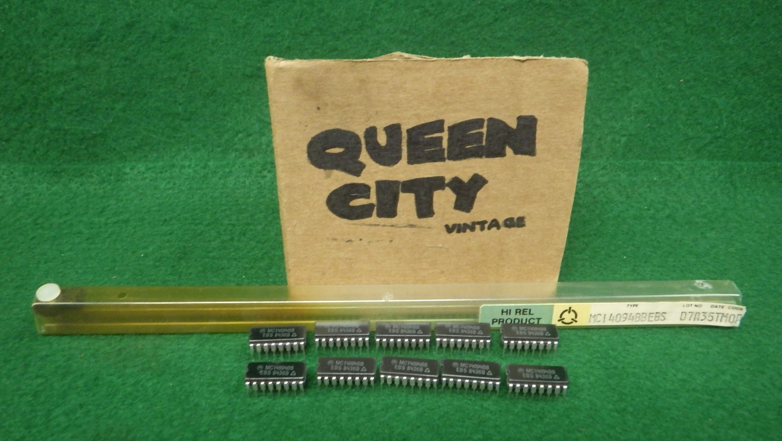 Lot of 10 NOS Vintage IC MC14094BBEBS Motorola 8 Stage Shift/Store Register