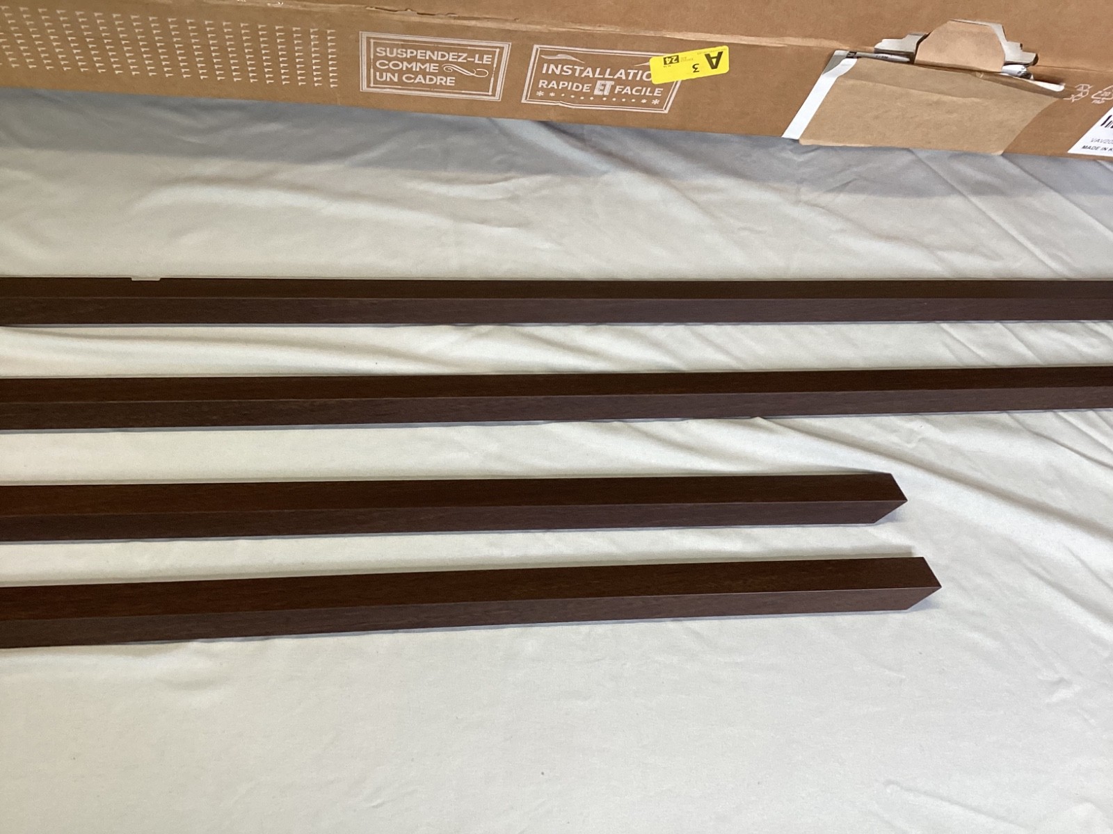 Samsung VG-SCFF65BWBZA 65" The Frame Customizable Bezel - Modern Brown - READ