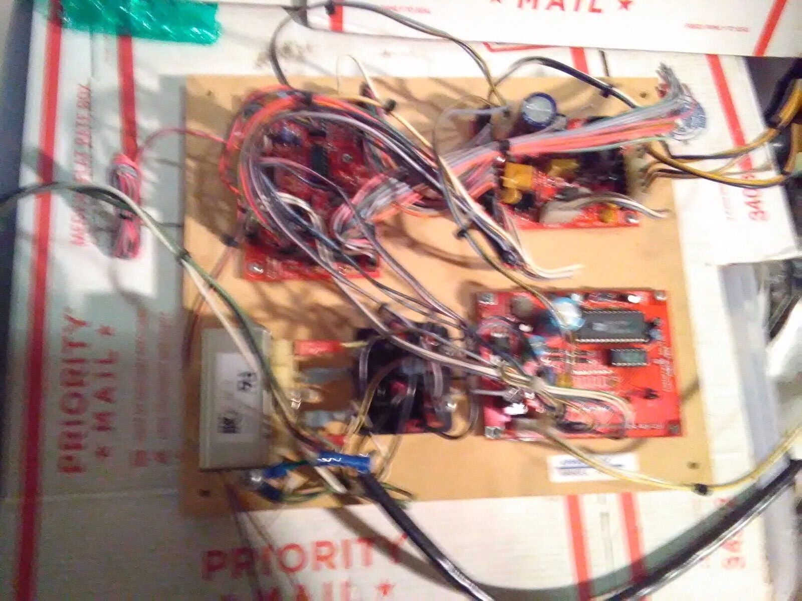 dynamo bee lucky arcade redemption main pcb working 100%