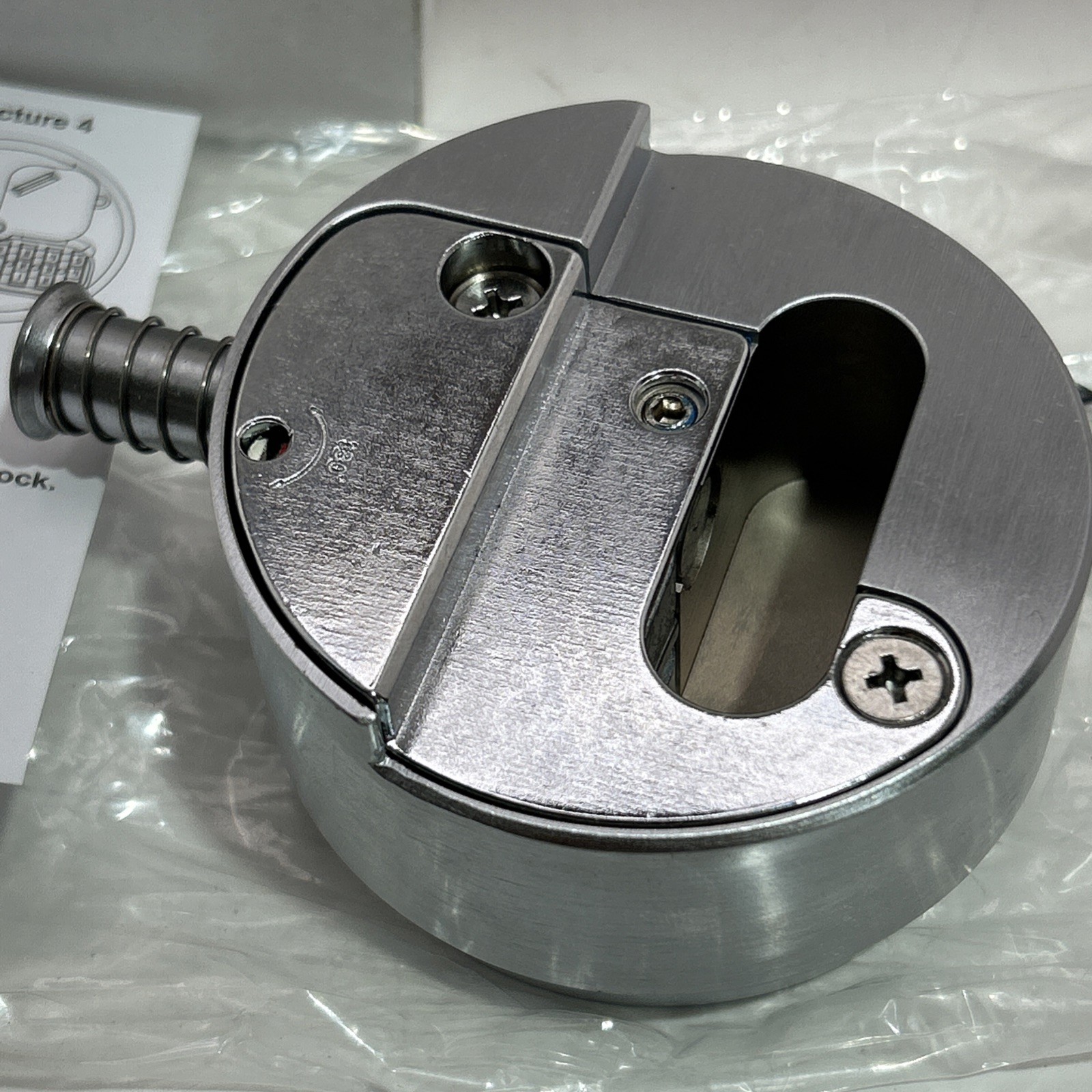 Assa Abloy Shackleless Resettable Combination Solid Steel Padlock Puck AA-SR400