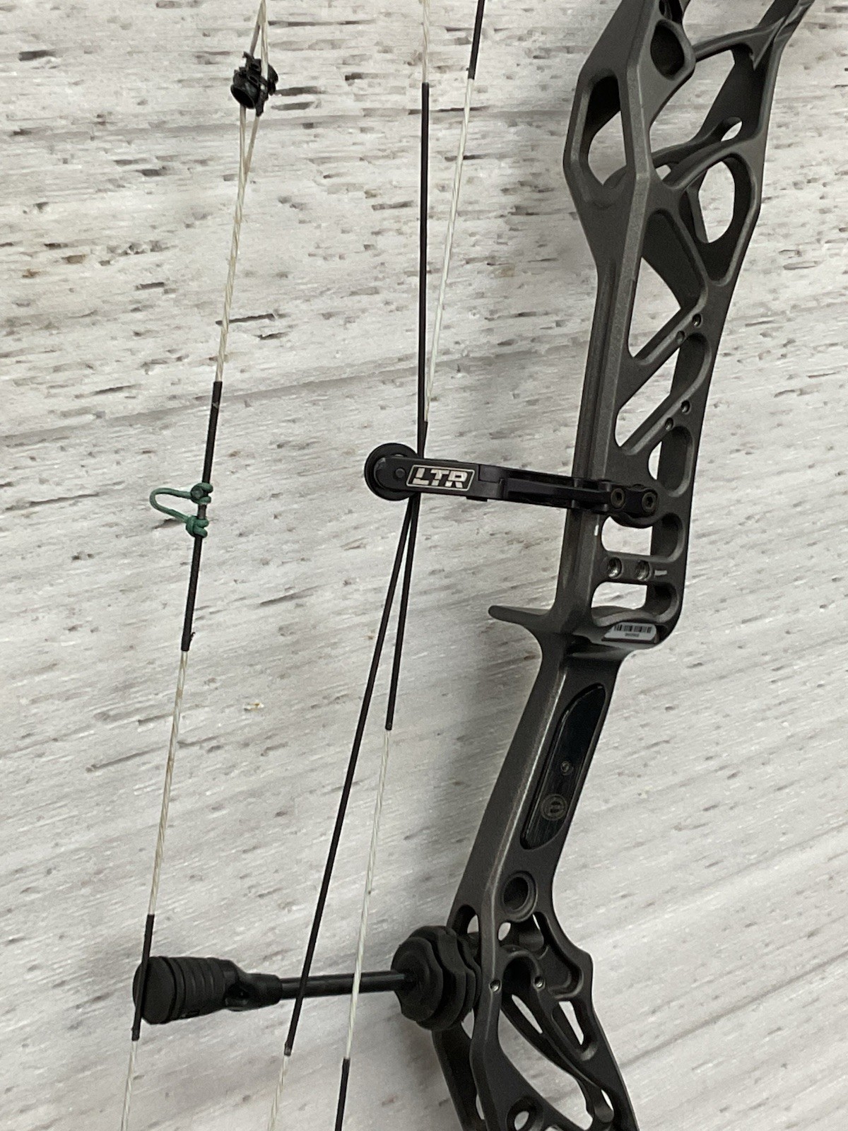 Elite Kure #65, RH In Graphite Gray
