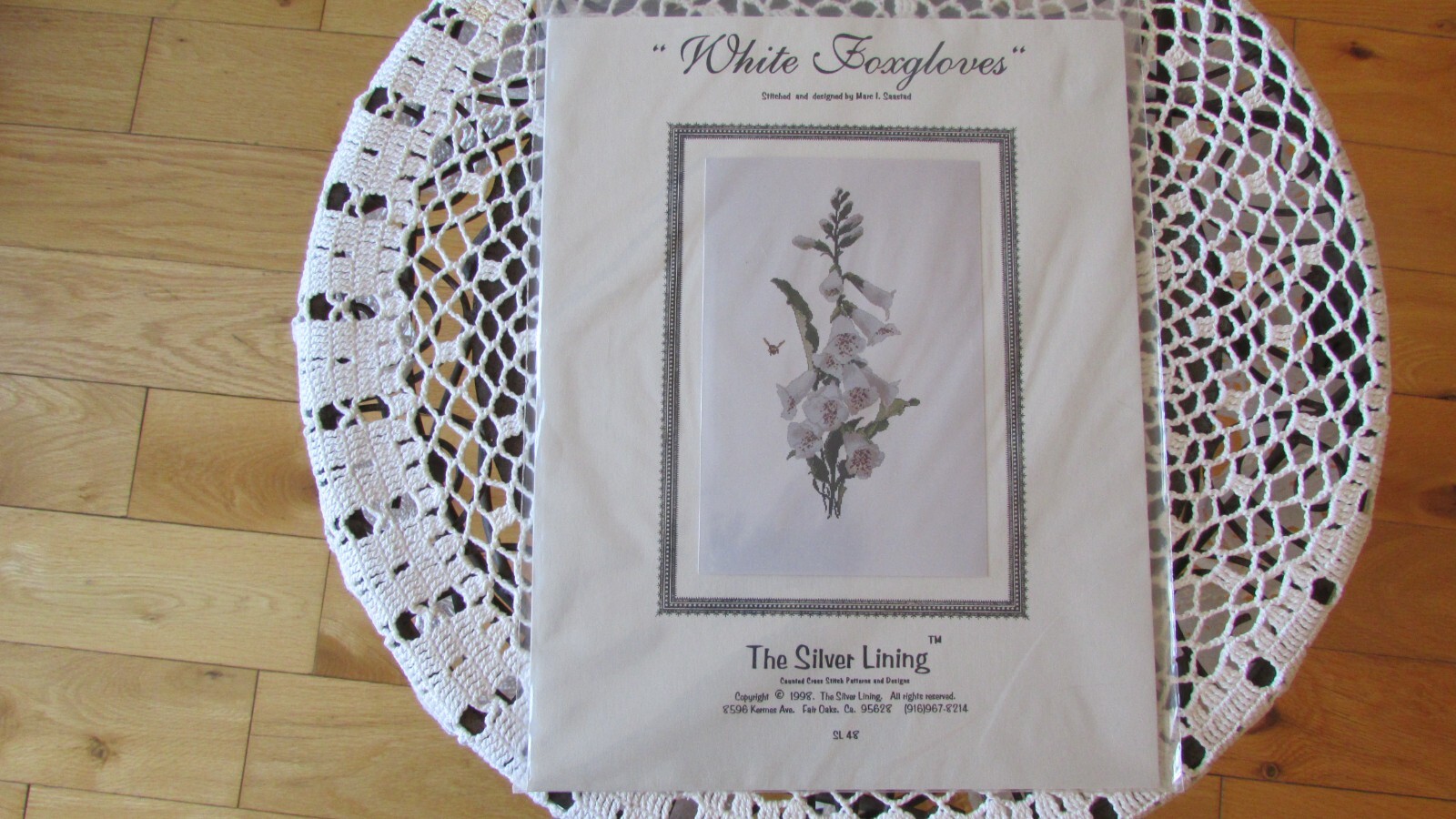 The Silver Lining Cross Stitch: White Foxgloves Mare I Saastad
