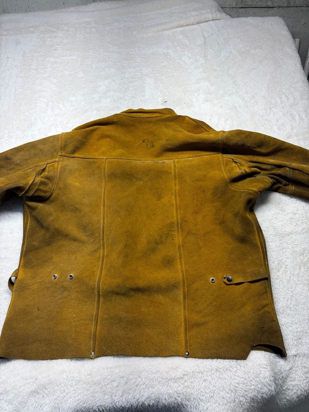 Tillman Welding Jacket heavy duty preowned recently cleaned. Size XL