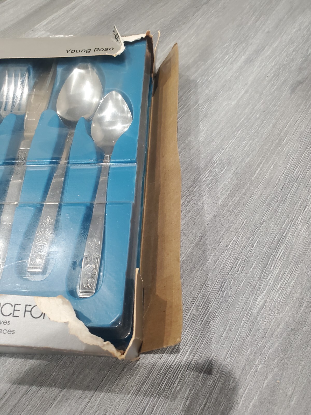 Crown One Young Rose 50 Piece Flatware