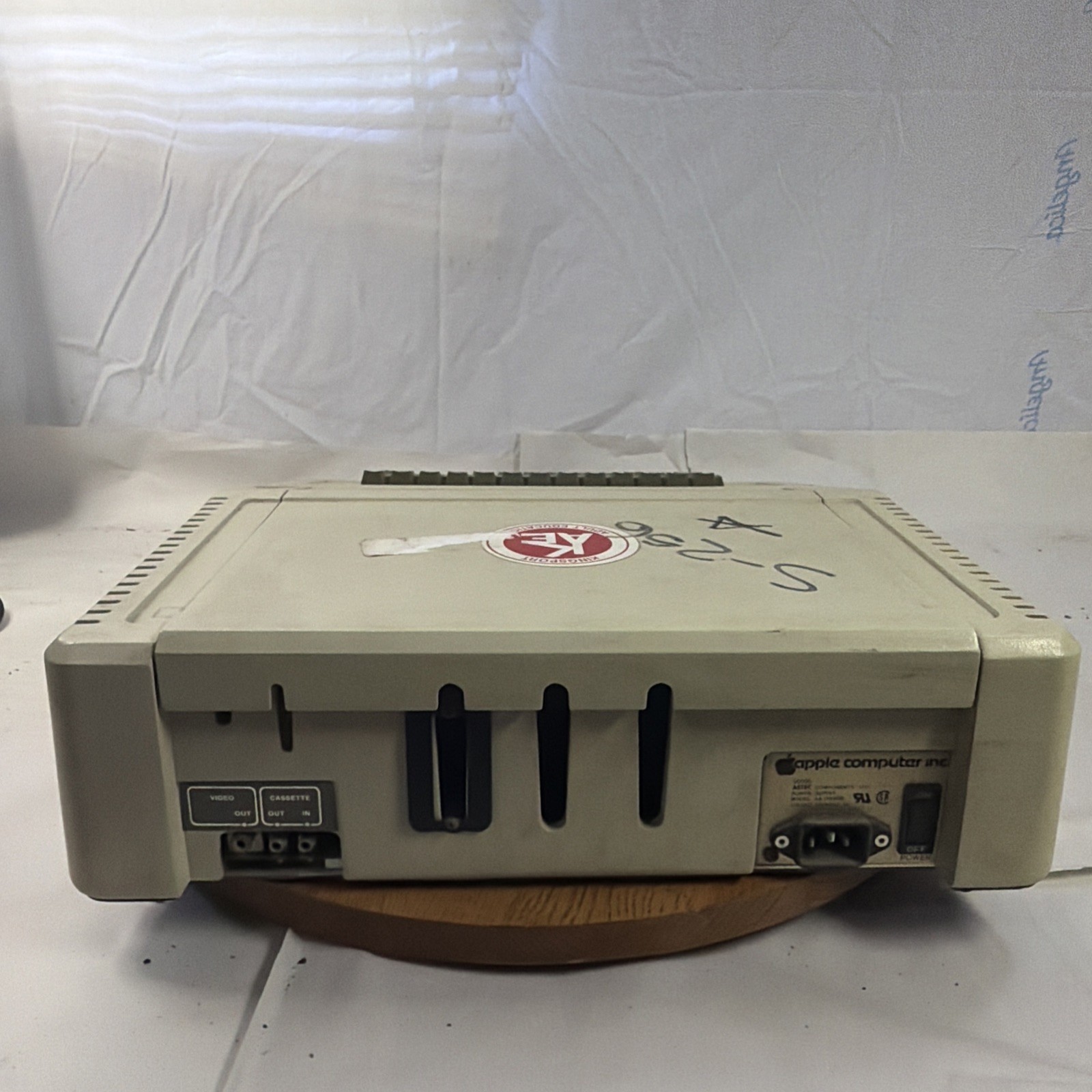 Early Model Apple II Plus Model A2S1048 AS IS FOR PARTS