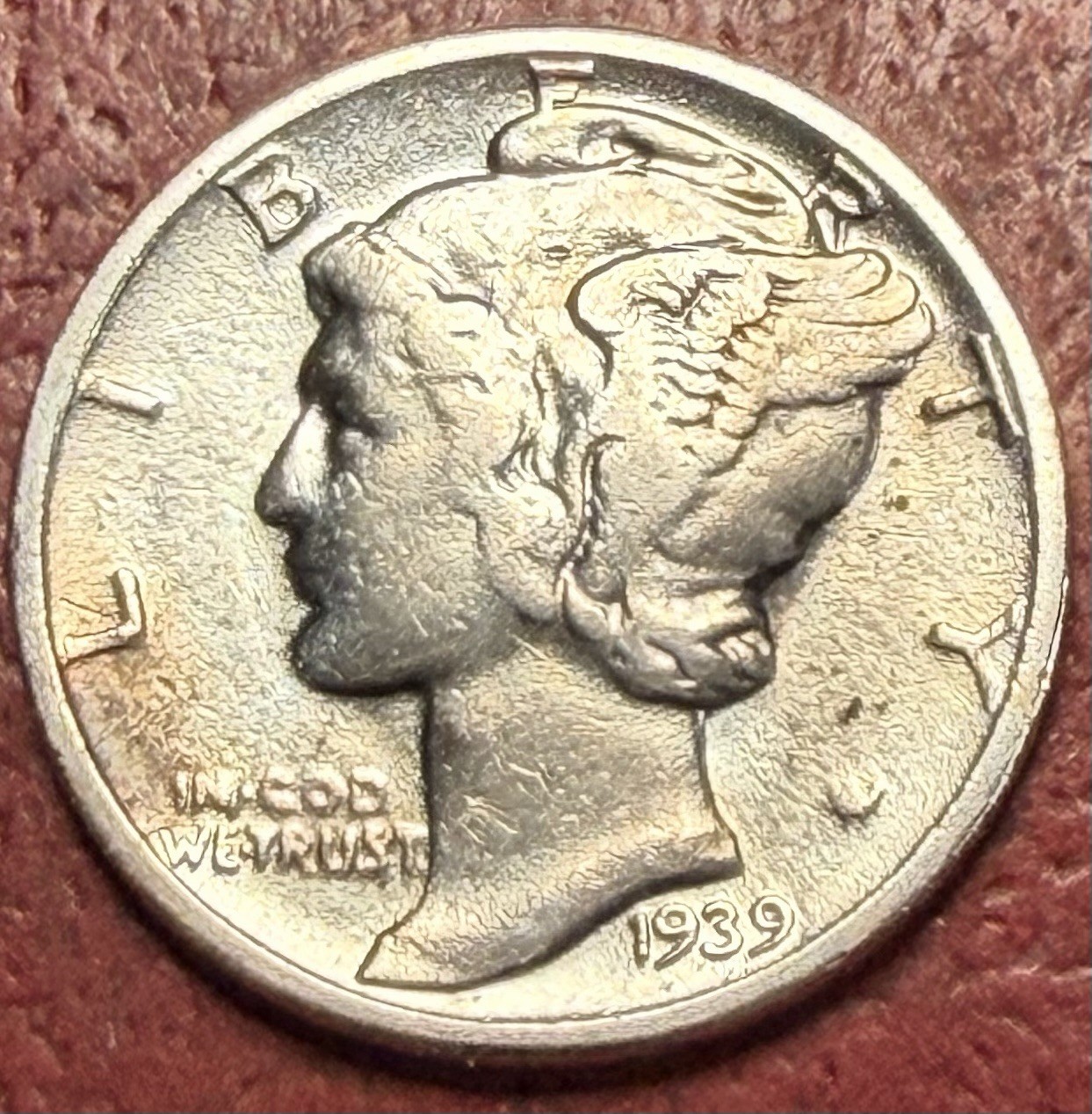 1939 Mercury Silver Dime. High Grade. Free Shipping